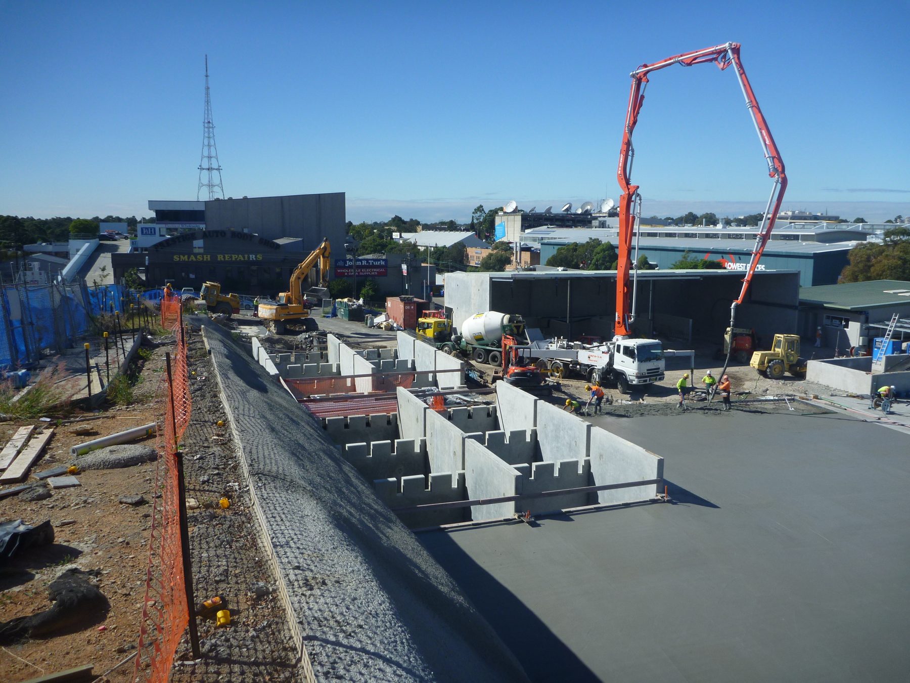 Artamon job overview with concrete pump boom